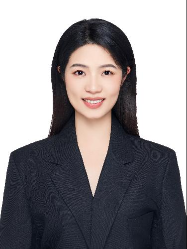 张怡.jpg