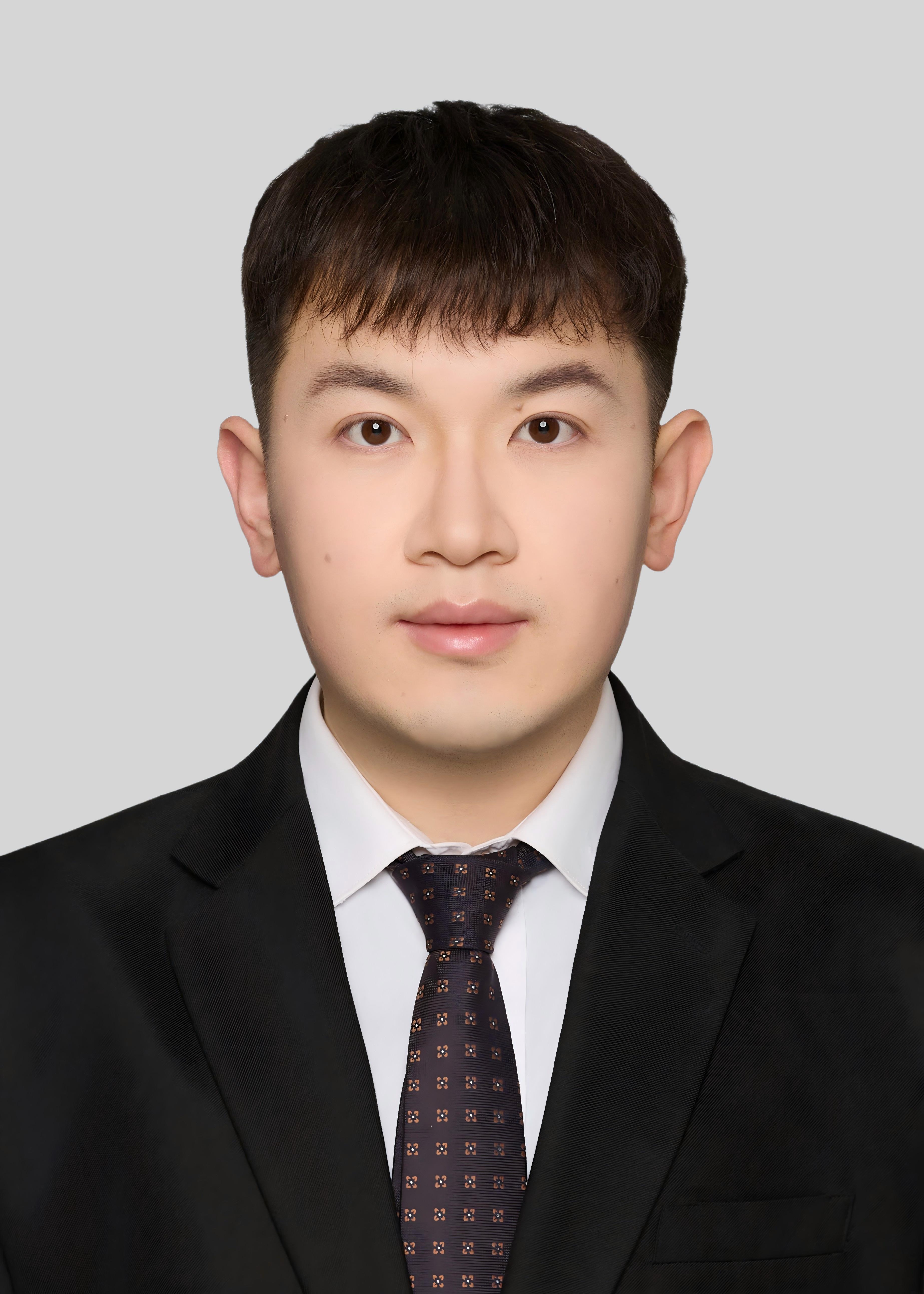 罗永明.jpg