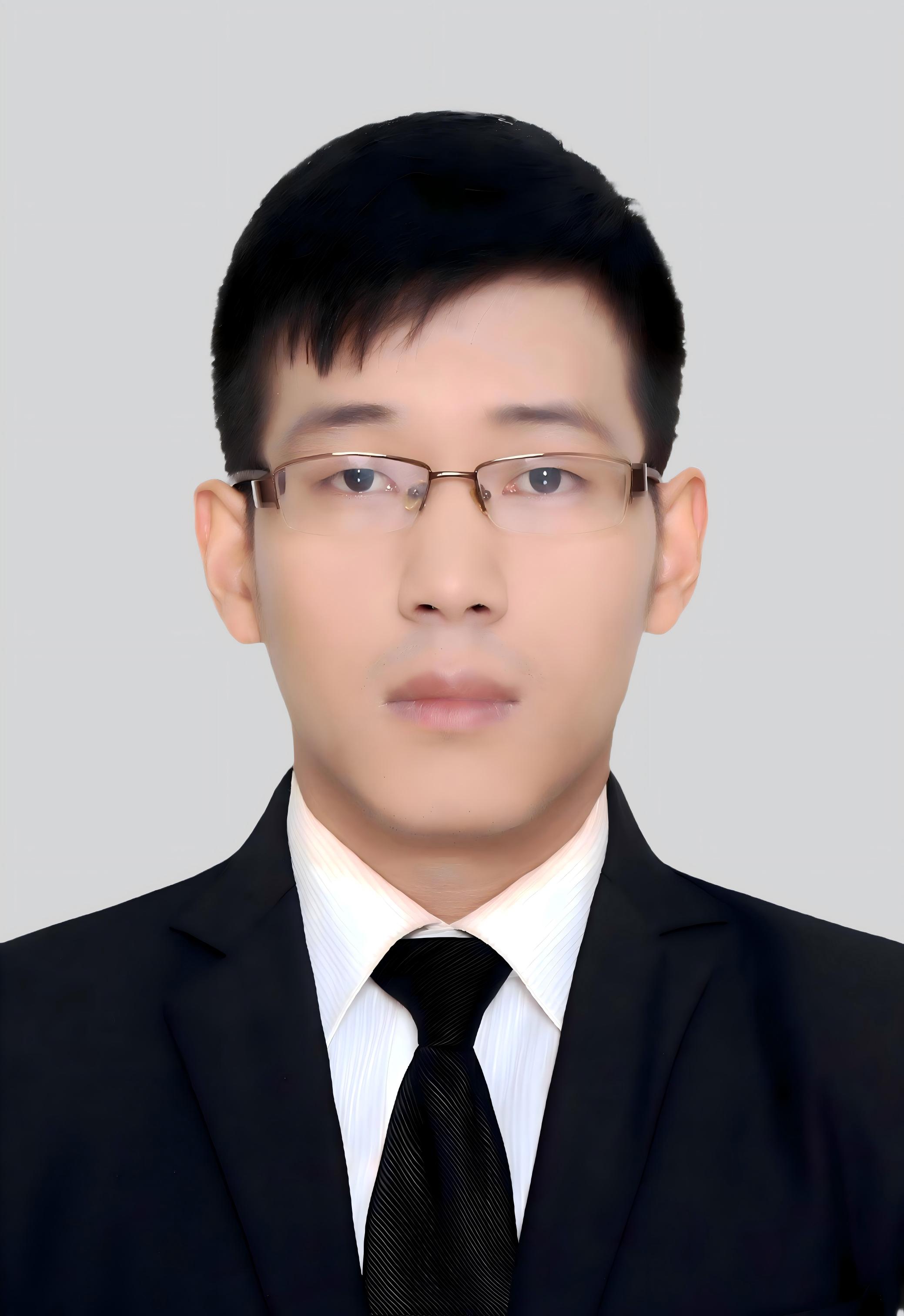 张书博.jpg 张书博.jpg